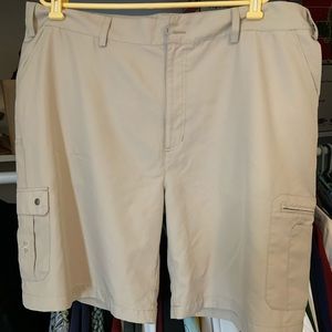 Under armour 42 cargo shorts